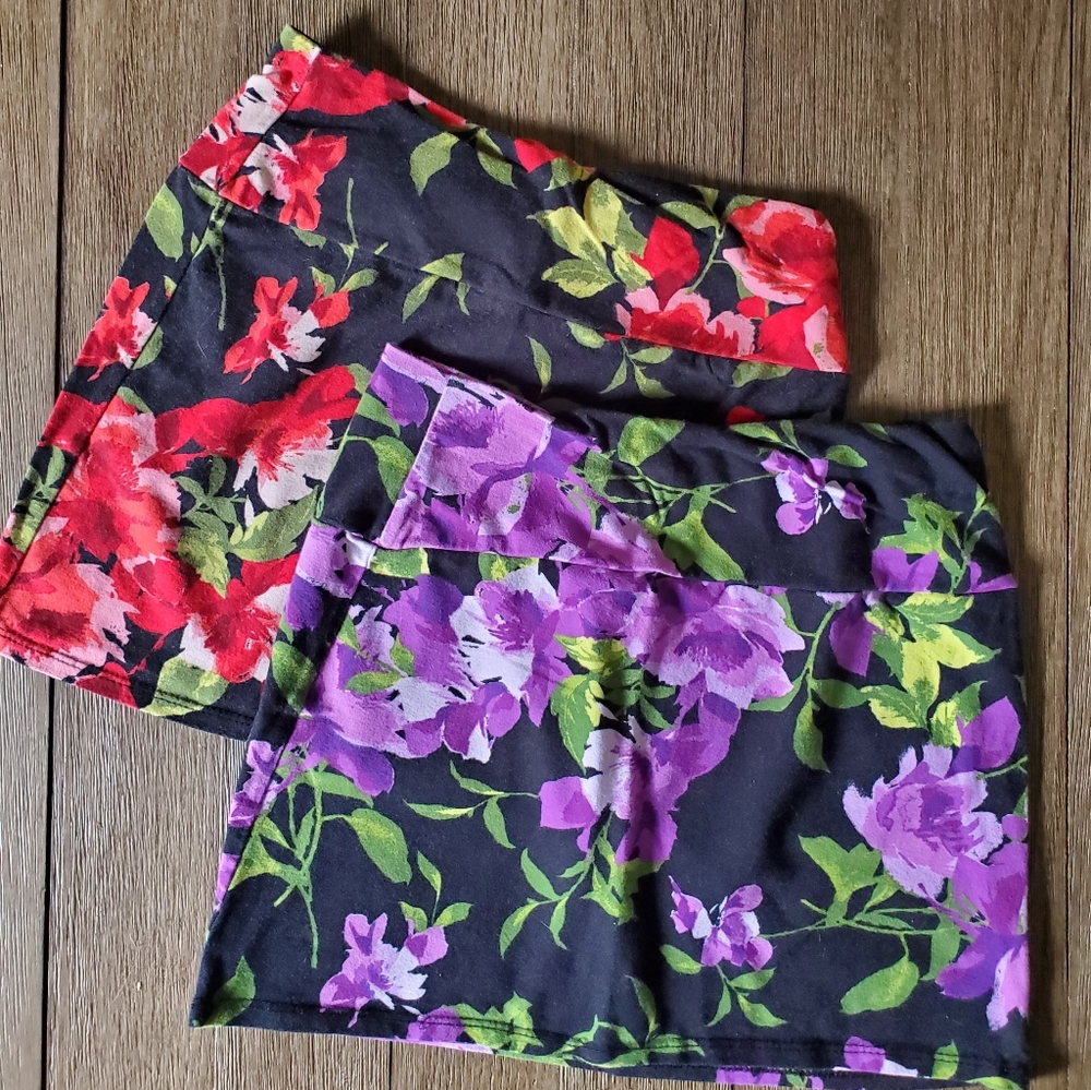 2 cotton spandex miniskirts - Picture 1 of 3